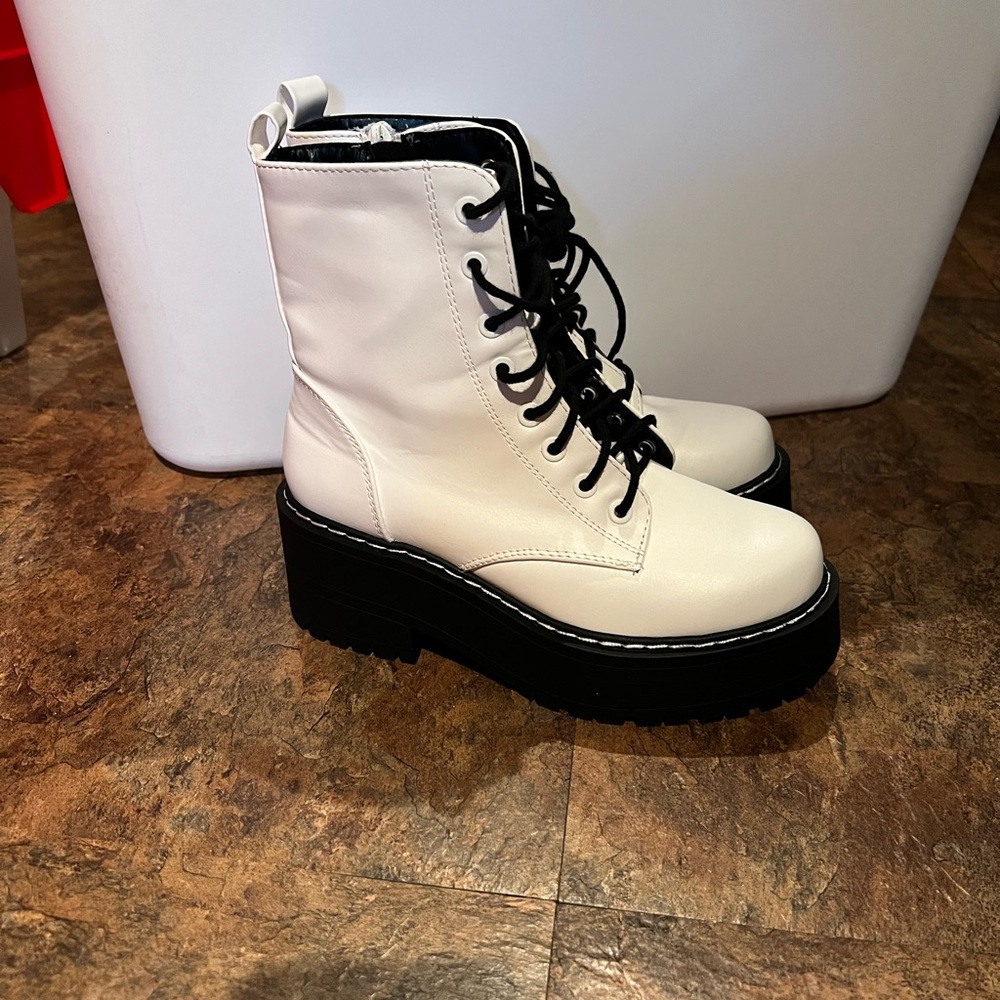 Women's White Boots